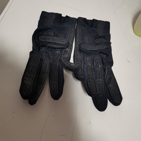 Vintage ISOTONER by ARIS Vintage Lined Driving Gloves - Picture 2 of 4